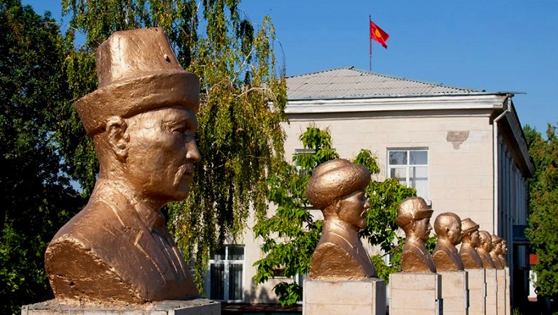 Busts to workers-heroes of Kyrgyzstan.