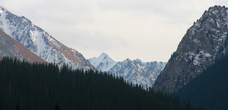 The Gorge is closed with glaciers and unapproachable tops.