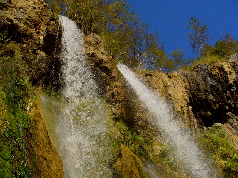 Водопад в урочище Дашман.