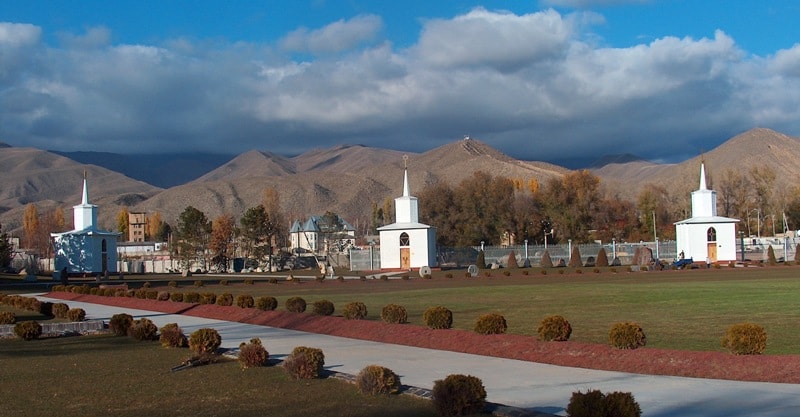 Cultural center "Ruh Ordo» name Chingiz Aitmatov is in the town of Cholpon-Ata. 