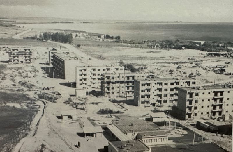 Construction of a residential settlement for health resort workers.