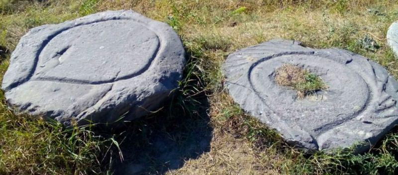 The stone instruments of labor found in vicinities of the Tower Burana complex.