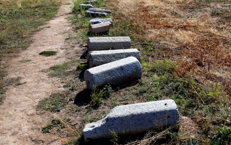 The stone instruments of labor found in vicinities of the Tower Burana complex.