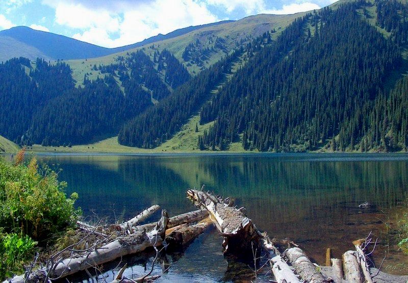 lake Kel-Kogur.