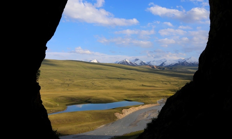 Sary-Dzhaz gorge.