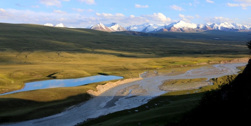 Sary-Dzhaz gorge.