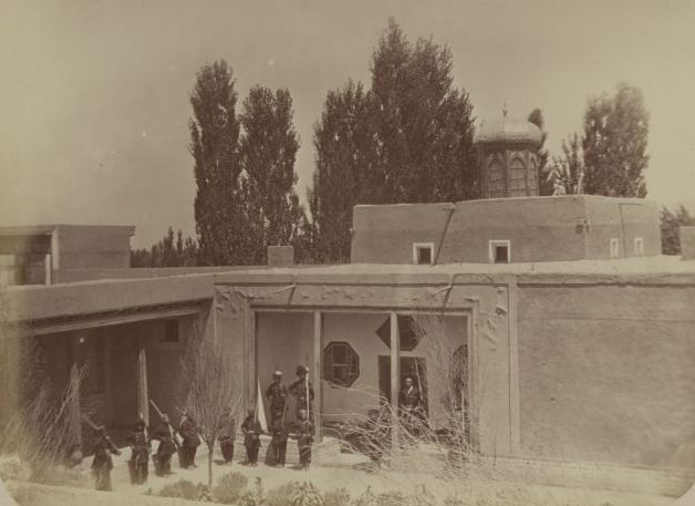 Гарем во дворце Сеида Худояр-хана в Коканде. Начало XX века