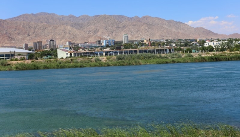 The river Syr-Darya and left-bank part of city of Khudjand.