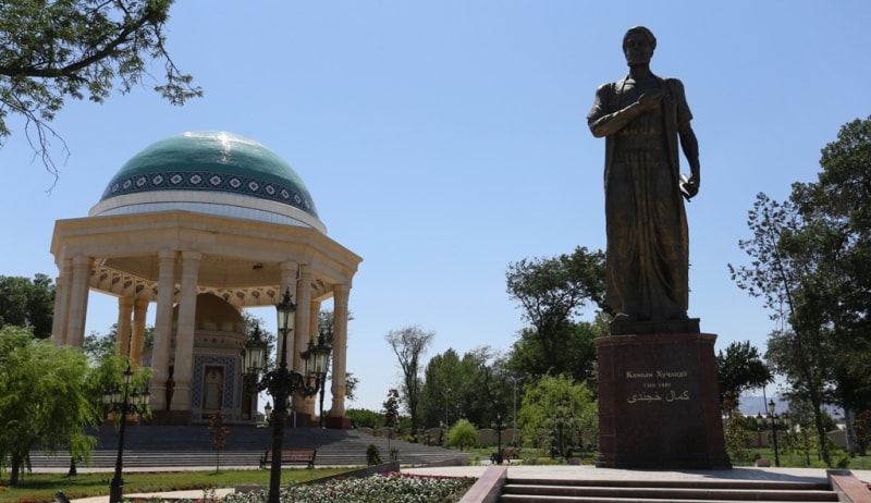 Monument Khudjandi in town park. 