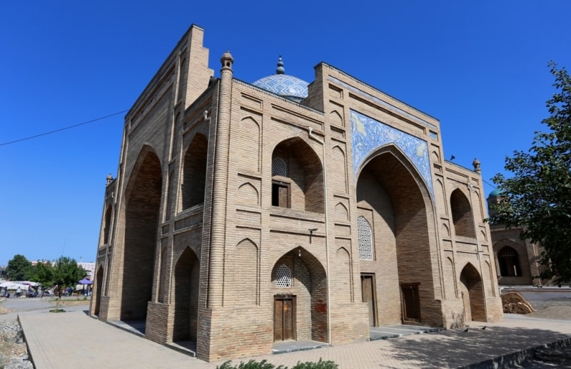 Sheikh Muslihiddin mausoleum.