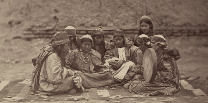 Customs of the Tadjik women.