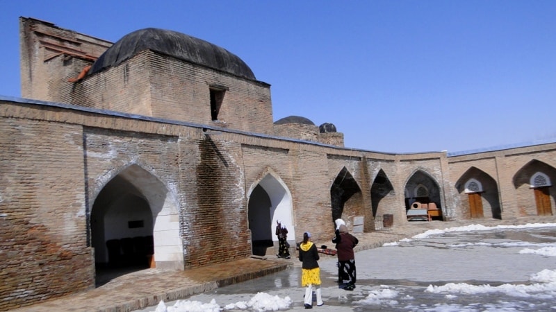 Kuhna madrasah.