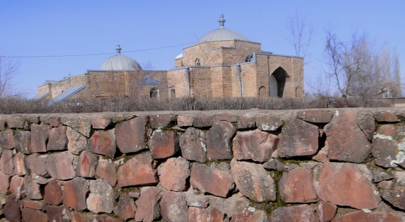 Makhdumi Azam the mausoleum.