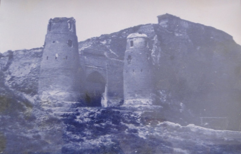  Разрушенная часть дворца правителя Хисора. 1924 год.