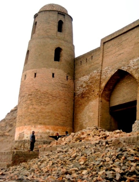Ghissar a gate during restoration.