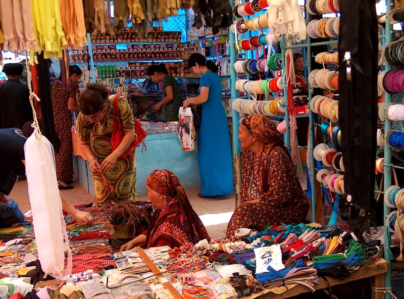 Market of Altyn-Asar.