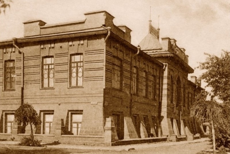Старое здание в Байрамали. Начало XX века.