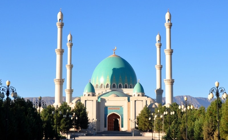 Сапармурата Хаджи мечеть в Геок-Депе.