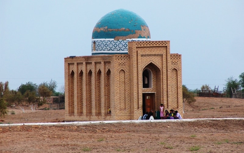 Il Arslan mausoleum.