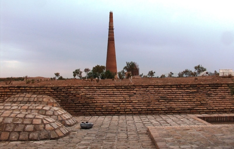 Kulug Timur minaret.