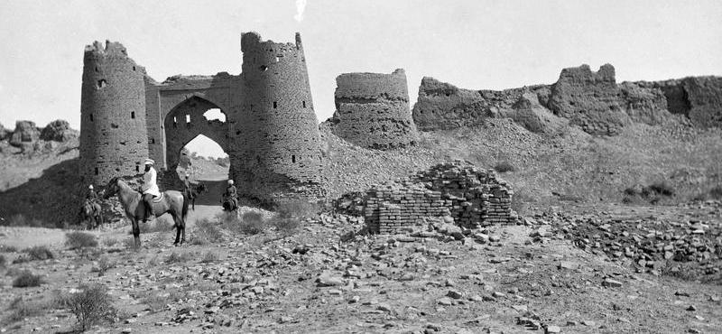 Abdullakhan kala fortress. Photos an album Paul Nadar "A travel from Turkey to Turkestan". 1890 
