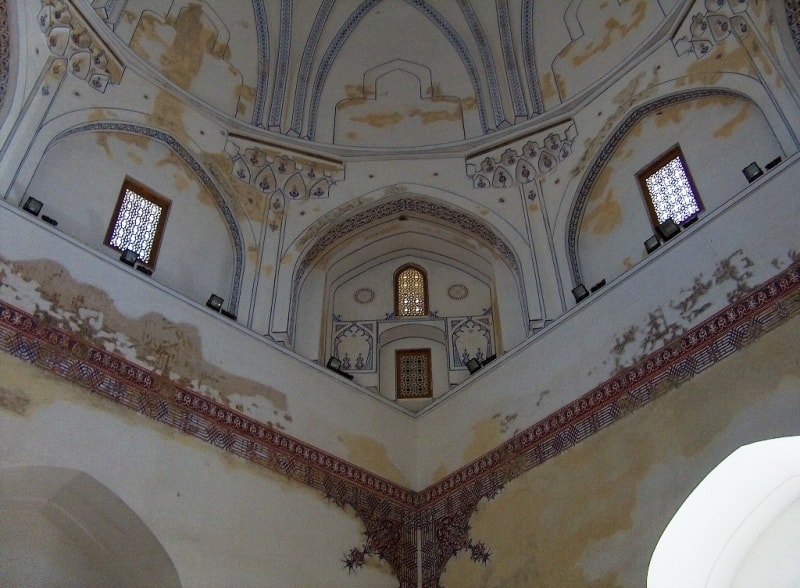 Dome in mausoleum Sultan Sandzhar (XII century). 