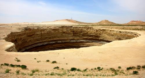 Mud crater in Darvaza.