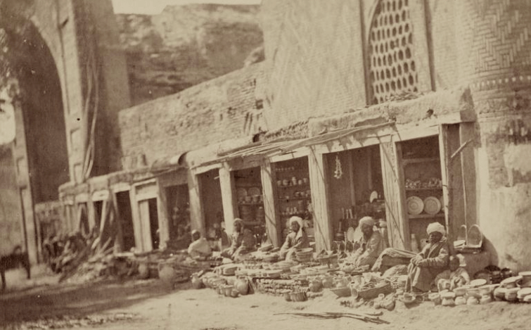 Market glazed and faience utensils. Photos from the Turkestan album. (1871 – 1872).