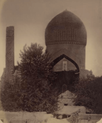 Мавзолей эмира Тимура Курагана. Вид западного фасада мавзолея.