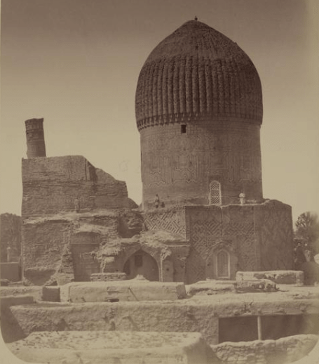 Мавзолей эмира Тимура Курагана. Вид южного фасада мавзолея.