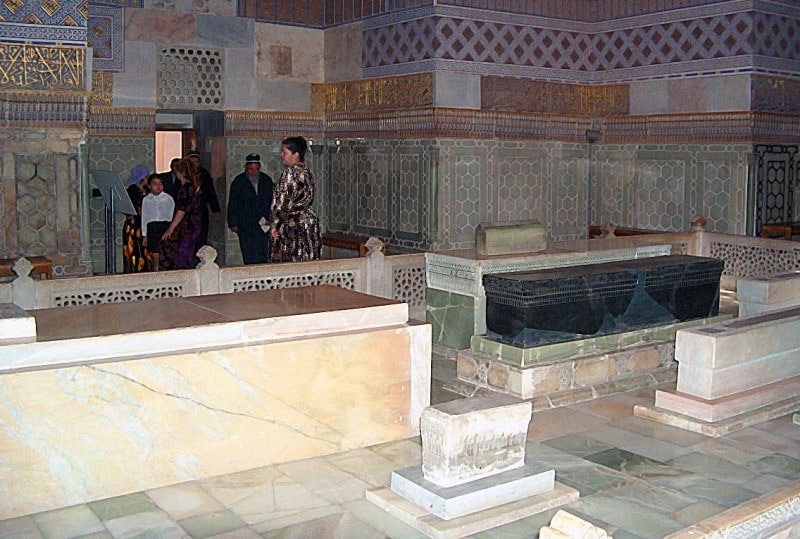 Tombstones of Temur and his descendants.