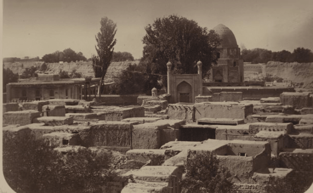 Rukhabad mausoleum. Photo from Turkestan album.