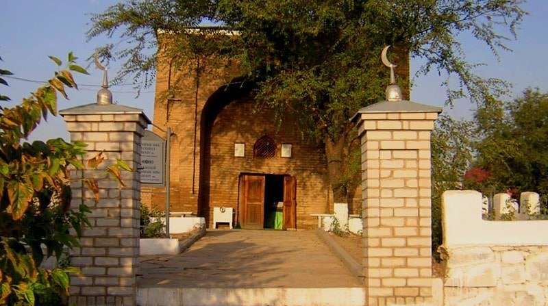 Mausoleum Karashash-Ana.