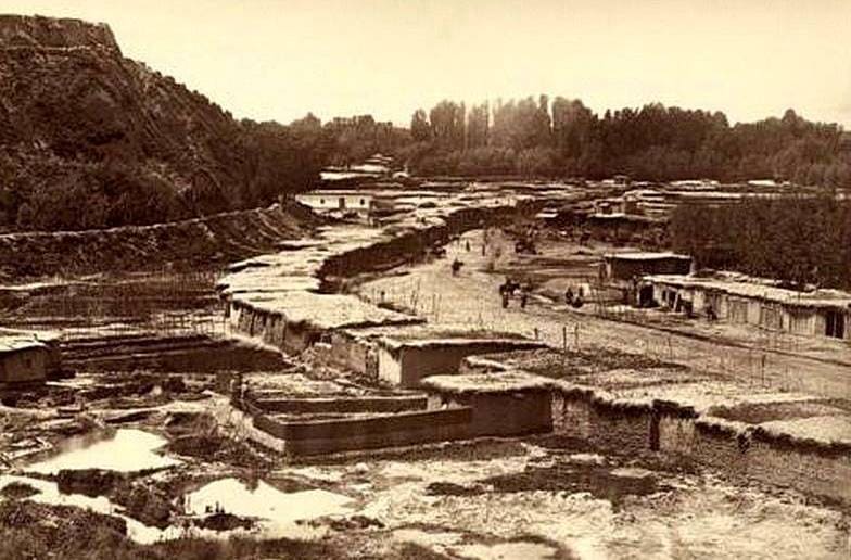 «Цитадель г. Чимкенда». 1871-1872 г.г. «Туркестанский альбом» (историческая часть), созданный по распоряжению первого генерал-губернатора Туркестана К. П. фон Кауфмана.