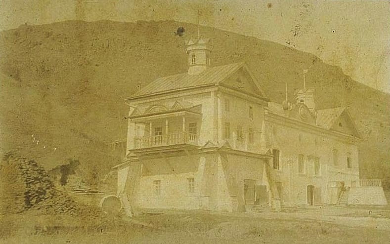 Вино-водочный завод купца Пугасова в Лепсинске. Около 1900 года. Автор фотографии не известен. 