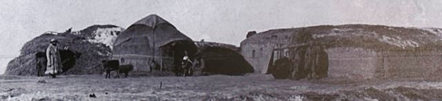 Казахская зимовка в степи. Семиреченская область, Лепсинский уезд. 1897 год.