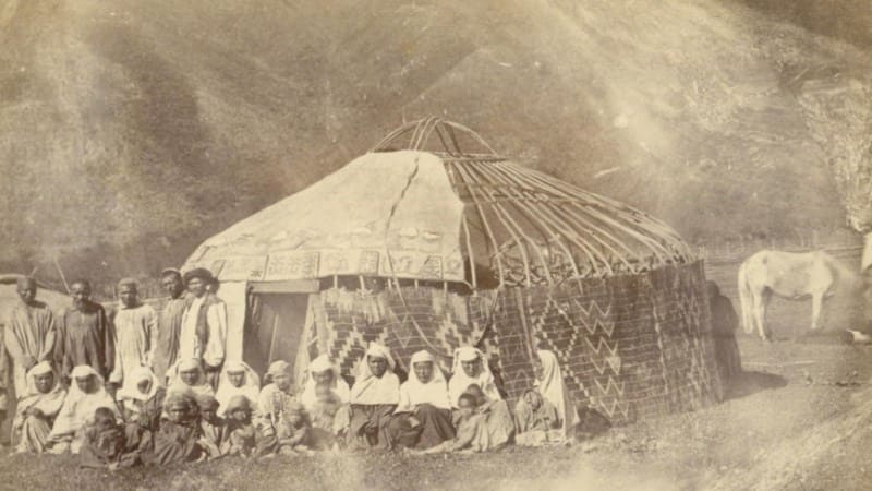 Yurt covered with felt and chiy. Photo by L.K. Poltoratskaya. 1870s. 02 Migration. Photo by L.K. Poltoratskaya. 1870s.