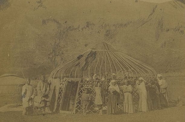 Kyrgyz yurt. Photo by L.K. Poltoratskaya. 1870s.