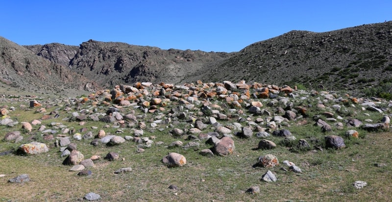 A small burial mound in the ancient  settlement of Malyi Koytas.