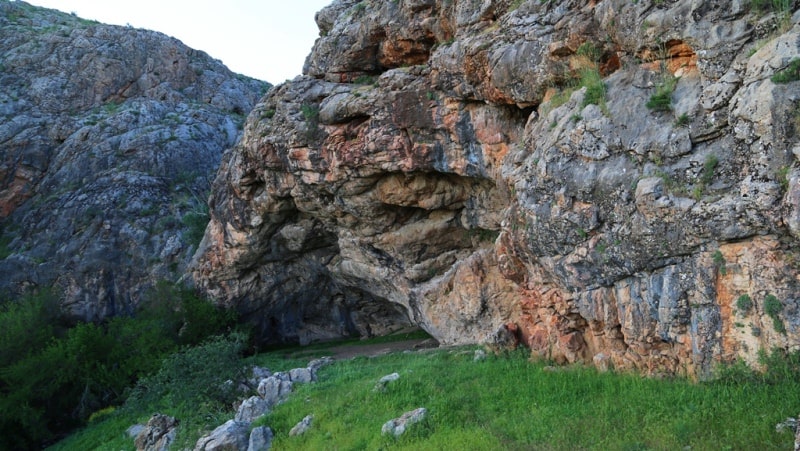 Cave Karaungir.