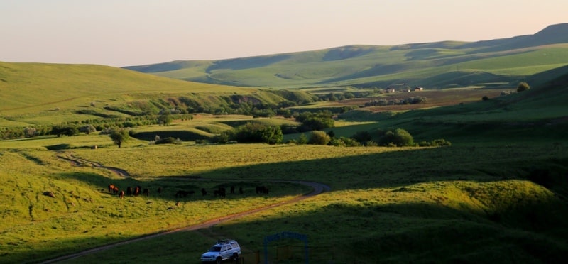 Environs around cave man site Karaungir.