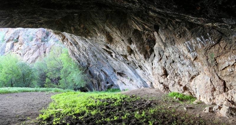 Cave man site Karaungir.