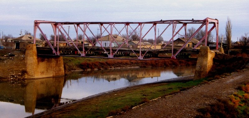 Red bridge in the village of Ekpindy.