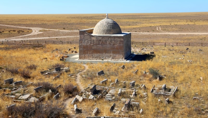 Kenty Baba Necropolis.