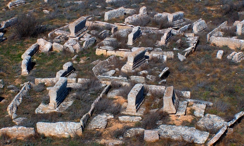 Kenty Baba Necropolis.