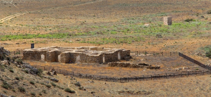 Mosque of Khanga-Baba. 