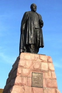 Monument to Abai Kunanbayev in Almaty.
