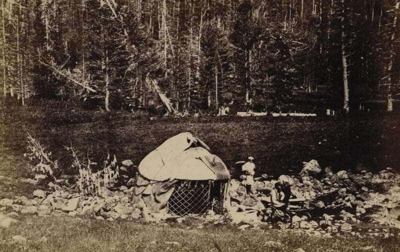 Rakhmanovskoye warm springs. The boy in military uniform in the photograph of travelers at the Rakhmanovskie warm springs is obviously one of their two sons, Sasha Poltoratsky. Photo by L.K. Poltoratskaya. 1870s.