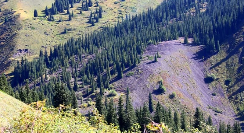 The site of the collapse on the western slope near Lake Kaindy.