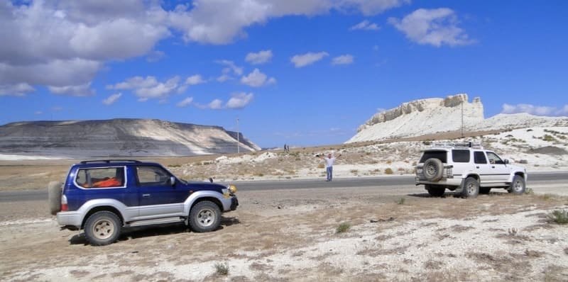 Сор или шор (с казахского – сор, с туркменского - шор) - разновидность солончака, мелководный бессточный солончак (в замкнутых впадинах) с ясно выраженной береговой линией характерный для пустынь Центральной Азии и в частности Казахстана.